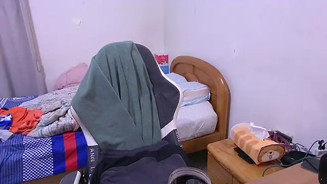 iron0401 online show from 27, 2, 2026