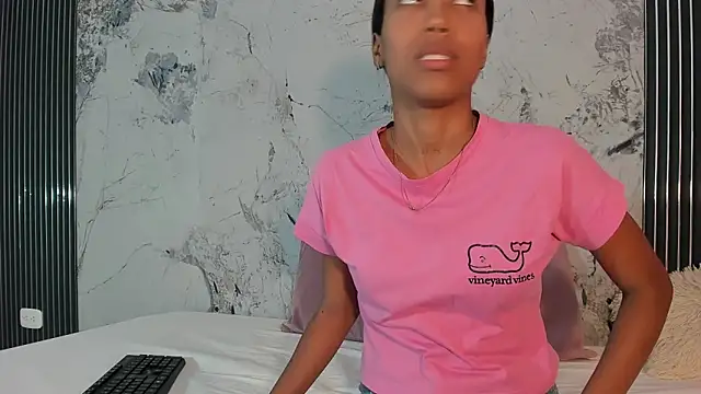 Snapshot of Mia_Duarte1 chatting on 11, 11, 2025 Mia Duarte1 online show from 11, 11, 2025