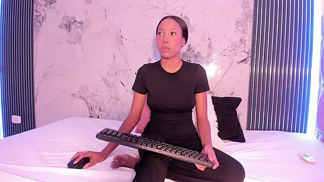 Snapshot of Mia_Duarte1 chatting on 23, 10, 2025 Mia Duarte1 online show from 23, 10, 2025