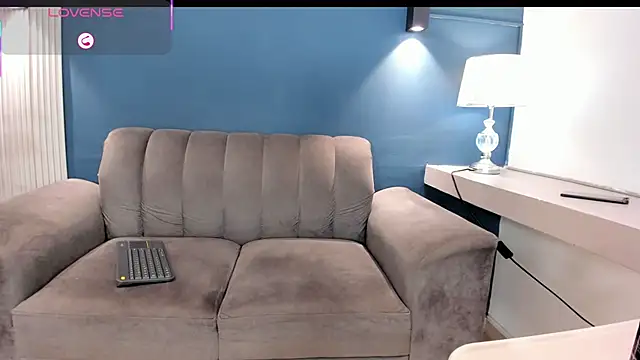 KiaraAdvanii online show from 13, 11, 2025