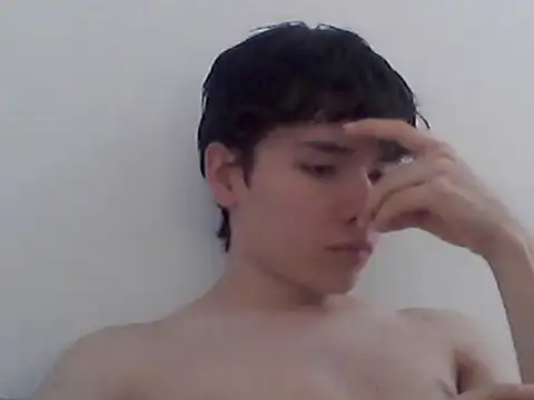 Snapshot of boxedtwink18 chatting on 10, 9, 2025 boxedtwink18 online show from 10, 9, 2025