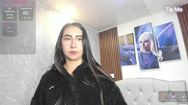 Sophi Thaylorr online show from 3, 10, 2025