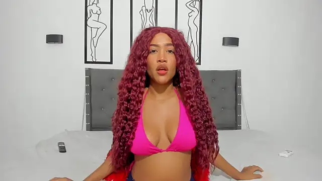 Marilin curly online show from 5, 11, 2025