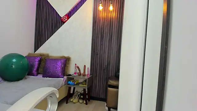 roxana santini online show from 7, 11, 2025