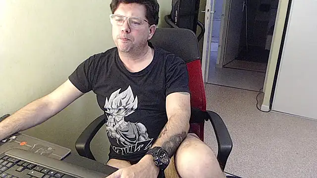 blueandwhite1 online show from 13, 2, 2026