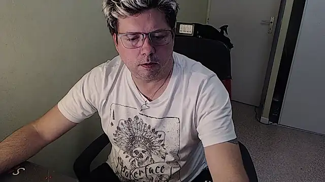 blueandwhite1 online show from 8, 1, 2025