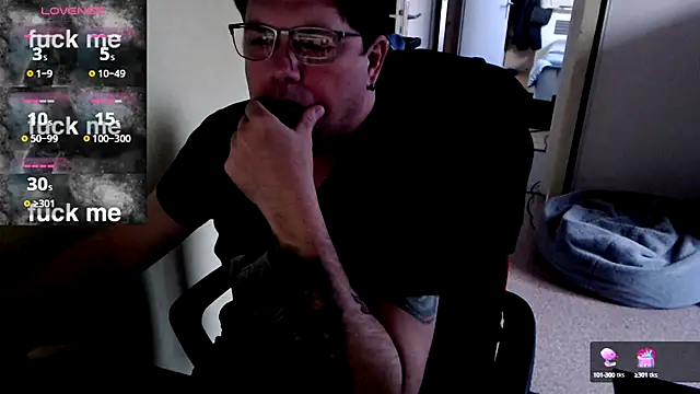 blueandwhite1 online show from 3, 3, 2025