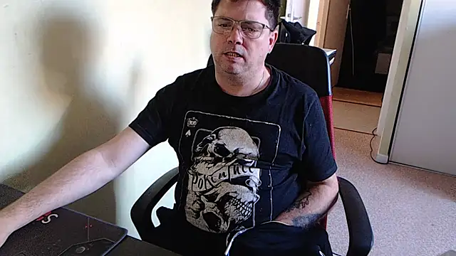 blueandwhite1 online show from 2, 2, 2025