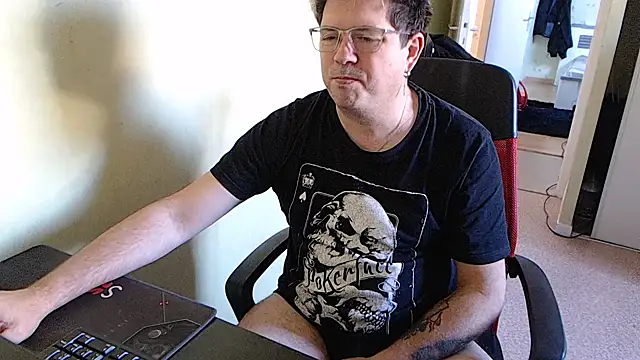 blueandwhite1 online show from 31, 12, 2024