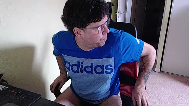 blueandwhite1 online show from 17, 2, 2026