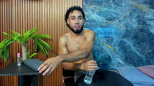 luca flame online show from 12, 10, 2025