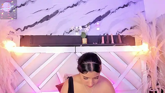 Zoe-Johnson  online show from 15, 5, 2026
