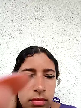 Zoe-Johnson  online show from 20, 10, 2025