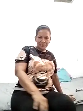 Snapshot of Africa_moont chatting on 11, 9, 2025 Africa moont online show from 11, 9, 2025
