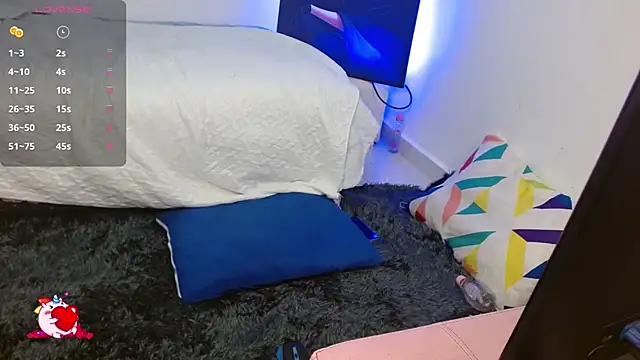 Kayla21  online show from 20, 12, 2025