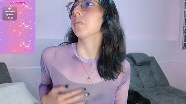 AnnieSparkle online show from 31, 10, 2025