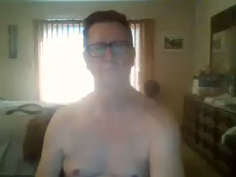 Snapshot of camminmichaellll chatting on 17, 12, 2024 camminmichaellll online show from 17, 12, 2024