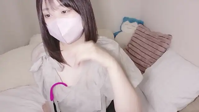 Snapshot of mi__san chatting on 13, 5, 2026 mi san online show from 13, 5, 2026