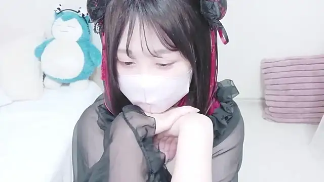 Snapshot of mi__san chatting on 9, 5, 2026 mi san online show from 9, 5, 2026