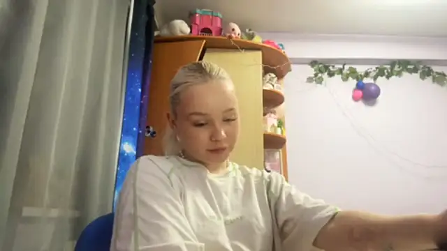 Lunaalisa online show from 20, 9, 2025