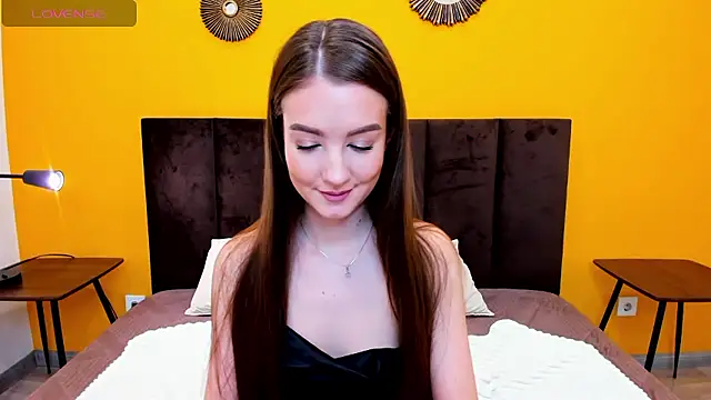 LoraSunnyy online show from 13, 1, 2026