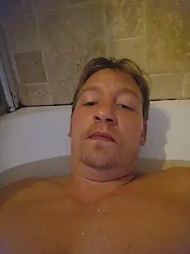 justeadeux online show from 6, 11, 2025