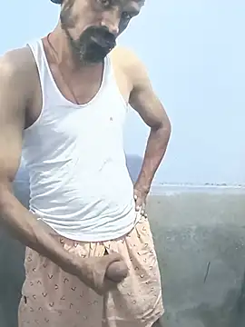 Snapshot of Mr_xxx007@xh chatting on 19, 7, 2026 Mr xxx007xh online show from 19, 7, 2026