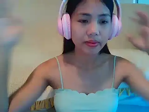 Snapshot of AnnewithanE chatting on 10, 9, 2025 AnnewithanE online show from 10, 9, 2025