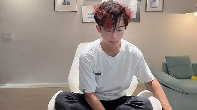 STxuguanhan online show from 5, 10, 2025
