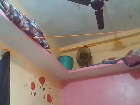 Snapshot of Nihaal17 chatting on 5, 12, 2025 Nihaal17 online show from 5, 12, 2025