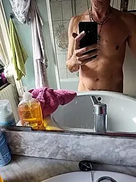 Ericketaurore online show from 16, 9, 2025