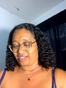 Snapshot of Yera_brown69 chatting on 15, 11, 2025 Yera brown69 online show from 15, 11, 2025