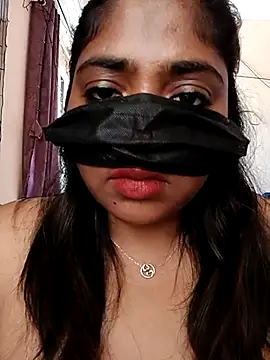 Snapshot of tamilrohini chatting on 23, 12, 2025 tamilrohini online show from 23, 12, 2025