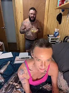 Kacinichole online show from 17, 9, 2025