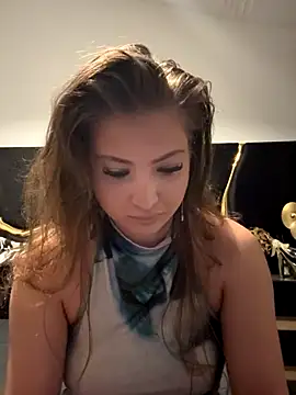 Snapshot of RebekaRose chatting on 8, 9, 2025 RebekaRose online show from 8, 9, 2025