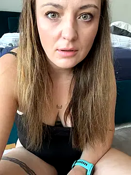 Velvetwitch87 online show from 26, 9, 2025