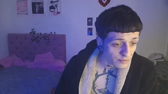 2cyboy  online show from 28, 9, 2025