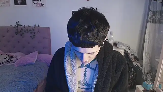 2cyboy  online show from 26, 9, 2025