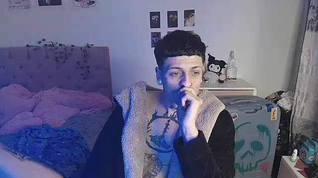 2cyboy  online show from 12, 9, 2025