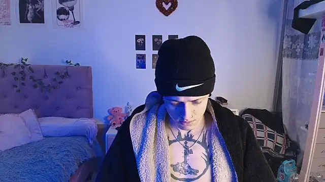 2cyboy  online show from 6, 10, 2025