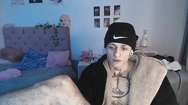 2cyboy  online show from 11, 9, 2025