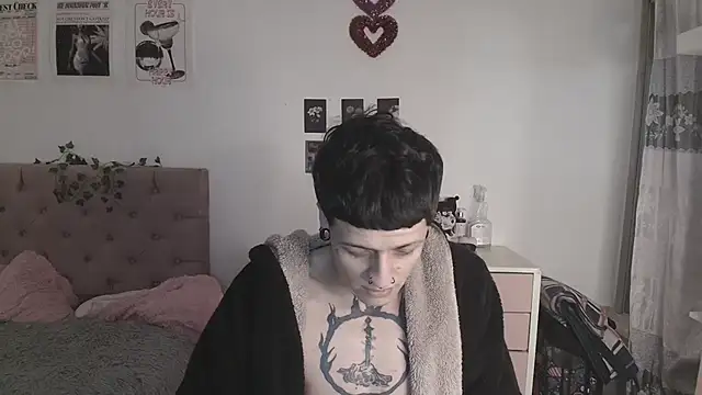2cyboy  online show from 25, 9, 2025