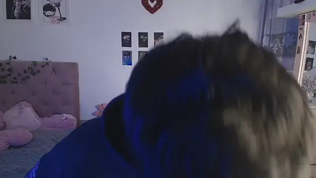 2cyboy  online show from 2, 10, 2025