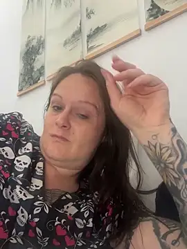 Snapshot of sinfful-secrets@xh chatting on 17, 10, 2025 sinfful-secretsxh online show from 17, 10, 2025