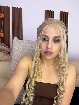 Snapshot of Mya_lorenz chatting on 1, 11, 2025 Mya lorenz online show from 1, 11, 2025