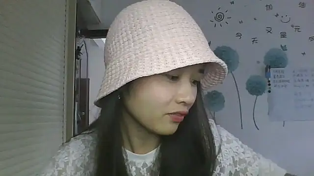 Snapshot of Monice1314 chatting on 3, 10, 2025 Monice1314 online show from 3, 10, 2025