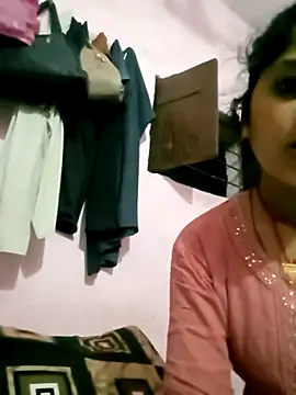 Hot tin74 online show from 30, 9, 2025