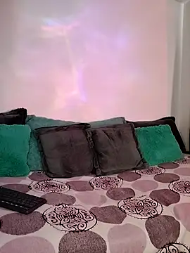Emmaa  Smiith online show from 1, 10, 2025