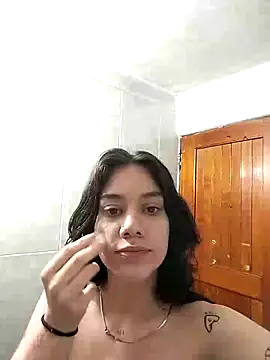 emmii cute online show from 26, 9, 2025