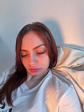 prettylittlefooxy online show from 9, 2, 2026